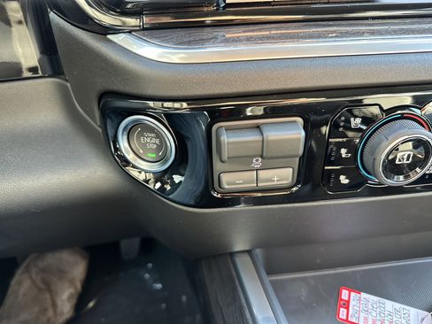 New 2026 Chevrolet Silverado 1500 LTZ w/ Z71 Off-Road Package image 18