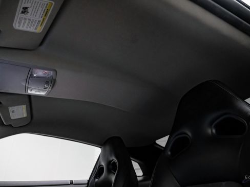 Used 2013 Nissan GT-R Premium image 38