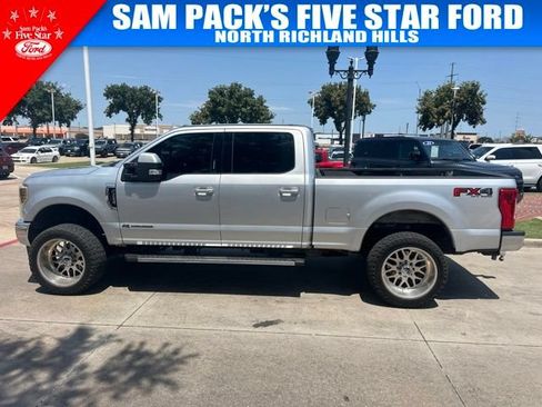 Used 2019 Ford F250 Lariat w/ Lariat Value Package AWD/4WD image 13