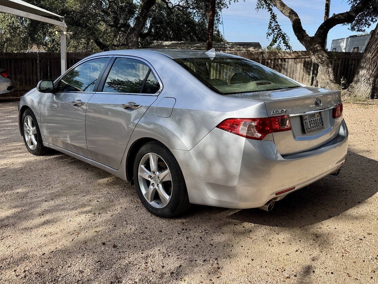 Used 2013 Acura TSX Sedan FWD image 4