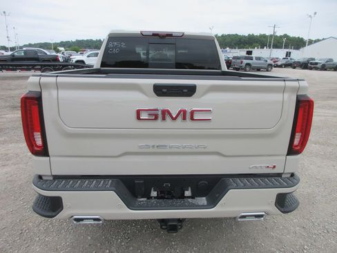 New 2026 GMC Sierra 1500 AT4 w/ AT4 Premium Package AWD/4WD image 7