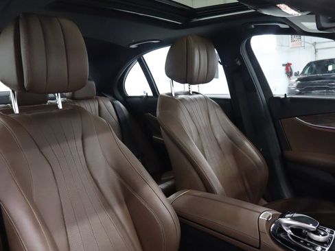 Used 2017 Mercedes-Benz E 300 4MATIC image 20