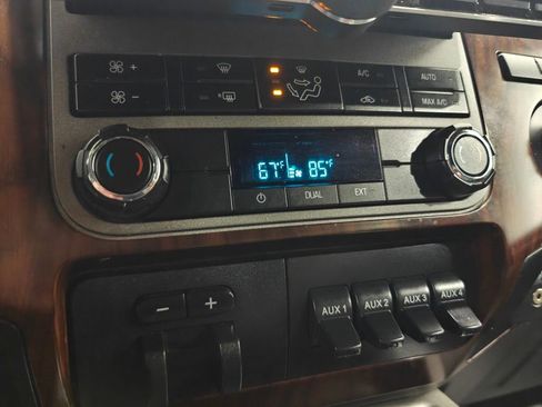 Used 2012 Ford F350 Lariat image 7