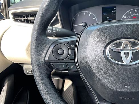 Used 2024 Toyota Corolla LE FWD image 24