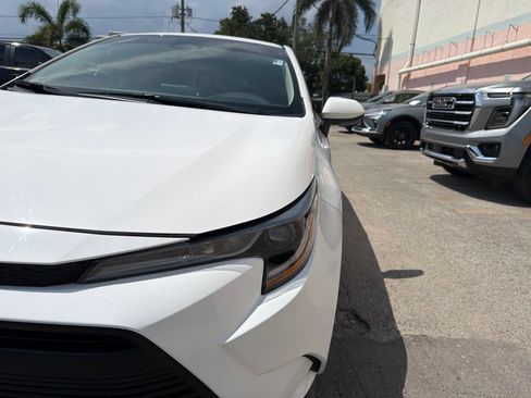 Used 2025 Toyota Corolla LE FWD image 6