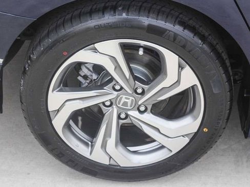 Used 2018 Honda Accord EX-L image 11