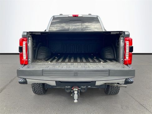 Used 2023 Ford F250 Lariat w/ Lariat Ultimate Package image 27
