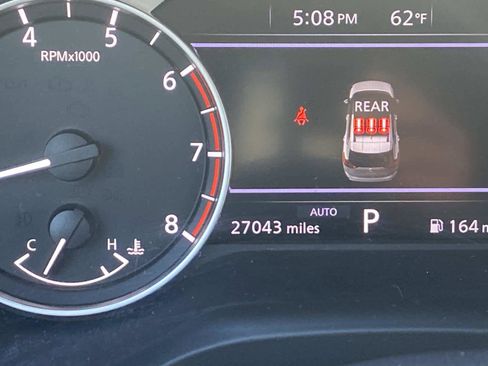 Used 2024 Nissan Rogue SV image 31