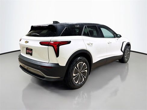 New 2026 Chevrolet Blazer EV LT image 7