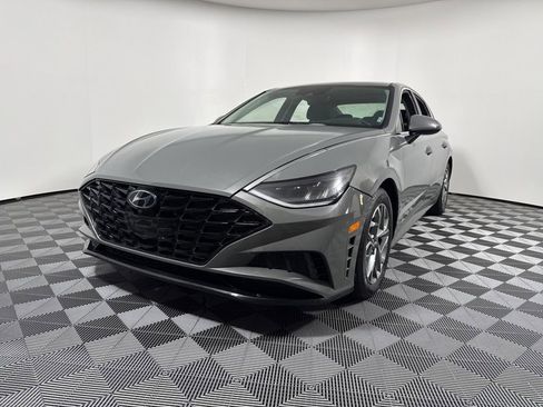 Used 2023 Hyundai Sonata SEL image 1