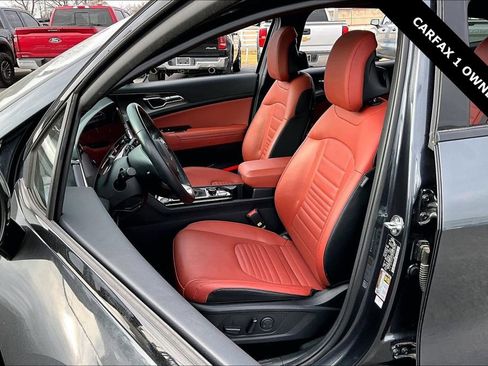 Used 2025 Kia Sportage SX image 20