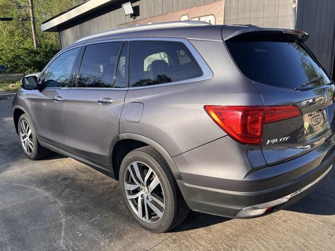 Used 2016 Honda Pilot Touring image 6