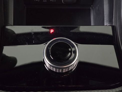 New 2025 Jeep Grand Cherokee Altitude image 24