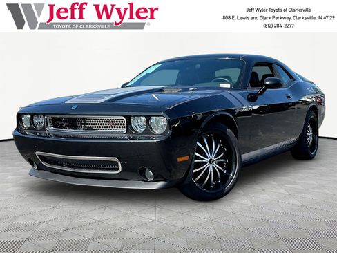 Used 2009 Dodge Challenger R/T RWD image 1
