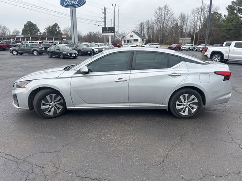 Used 2023 Nissan Altima 2.5 S image 4