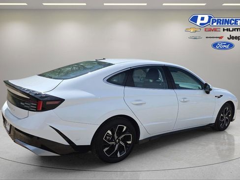 Used 2024 Hyundai Sonata SEL FWD image 7