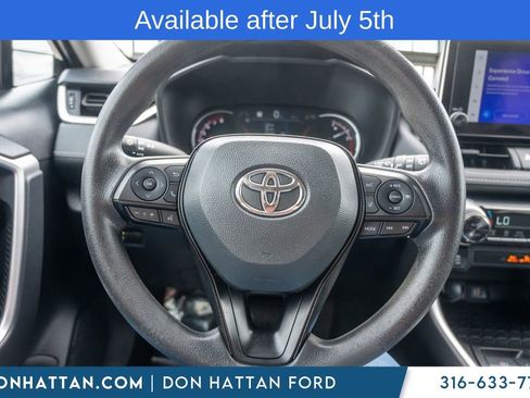 Used 2024 Toyota RAV4 XLE FWD image 7