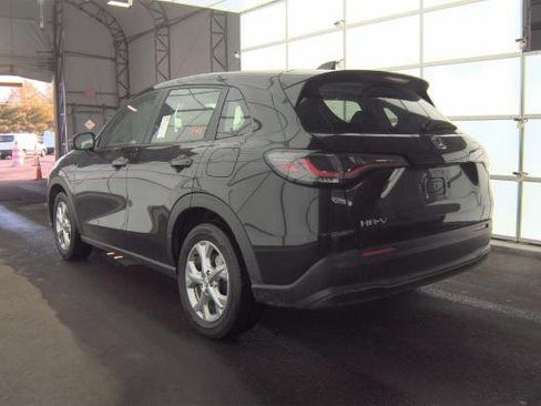 Used 2023 Honda HR-V LX image 9