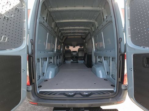 Used 2026 Mercedes-Benz Sprinter 2500 image 26