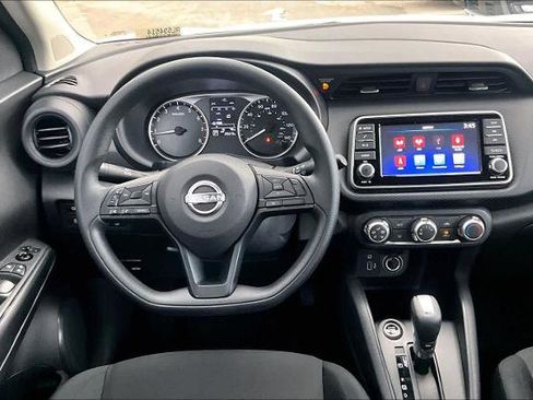 Certified 2024 Nissan Kicks S image 5