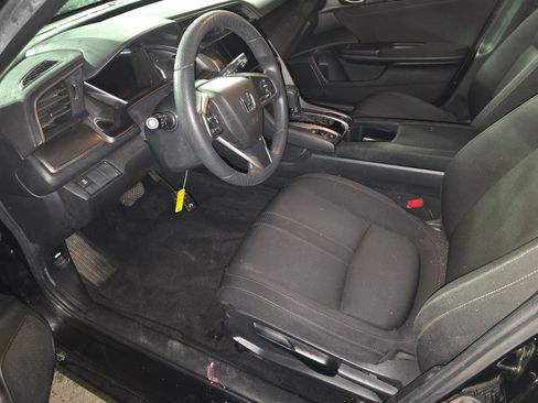 Used 2018 Honda Civic EX image 6