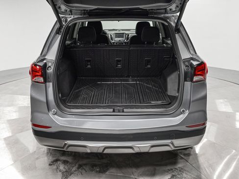 Used 2023 Chevrolet Equinox LT image 6