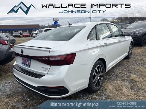 New 2026 Volkswagen Jetta SE image 4