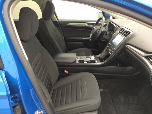 Used 2020 Ford Fusion SE FWD image 21