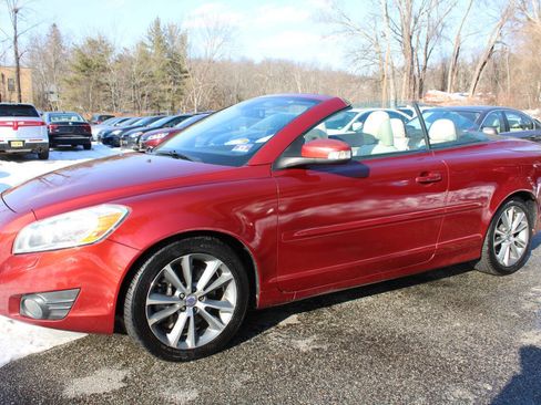 Used 2013 Volvo C70 T5 w/ Climate Pkg image 15