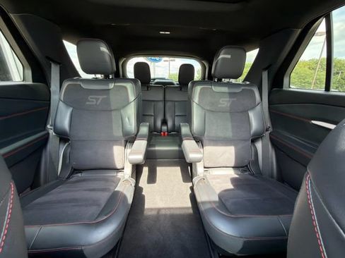Used 2025 Ford Explorer ST w/ Sun And Sound Package AWD/4WD image 38