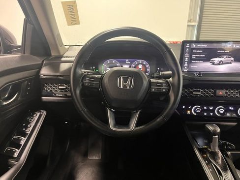 Used 2024 Honda Accord Touring image 21