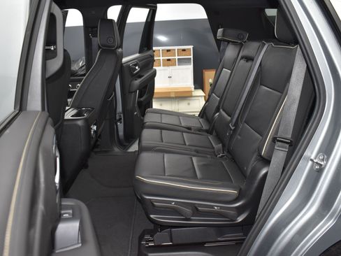 Used 2024 GMC Yukon SLT image 22