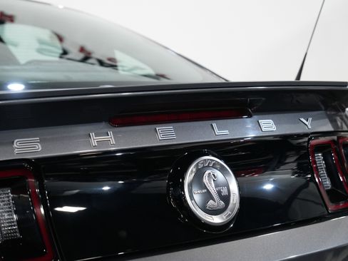Used 2013 Ford Mustang Shelby GT500 image 18
