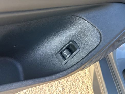 Used 2025 BMW i4 xDrive40i AWD/4WD image 35