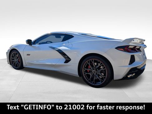 Used 2023 Chevrolet Corvette Stingray Premium Cpe w/ Z51 Performance Package image 6