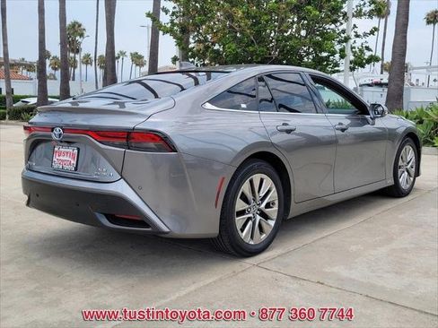 Certified 2022 Toyota Mirai w/ Advanced Technology Package RWD image 10