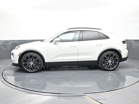 Certified 2025 Porsche Macan Electric RWD image 2
