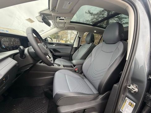 New 2026 Volkswagen Tiguan SE image 10