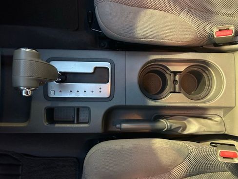 Used 2019 Nissan Frontier SV image 26