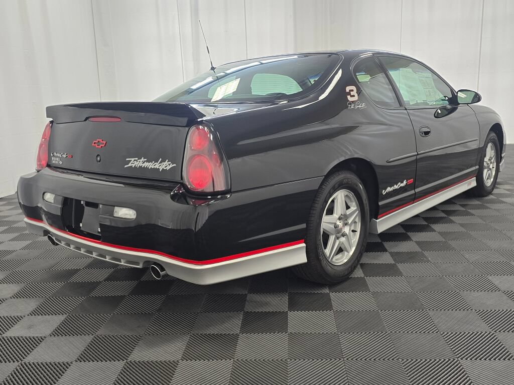 Used 2002 Chevrolet Monte Carlo SS w/ Preferred Equipment Group FWD image 5