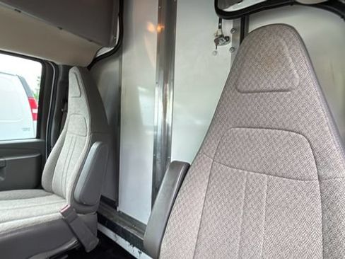 Used 2023 Chevrolet Express 3500 w/ Power Convenience Package RWD image 22