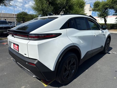 New 2026 Toyota C-HR AWD/4WD image 13