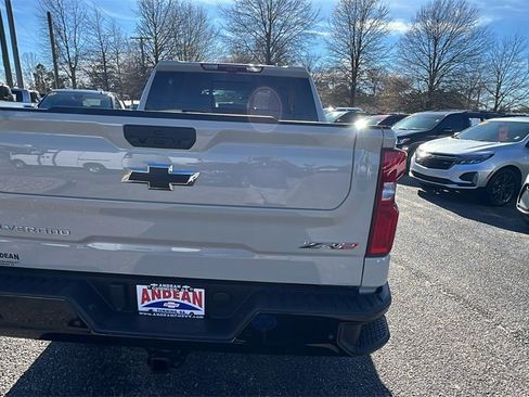 New 2026 Chevrolet Silverado 1500 ZR2 image 6