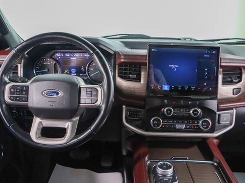 Used 2023 Ford Expedition Max Limited image 18