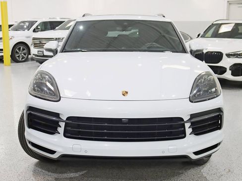Used 2022 Porsche Cayenne Platinum Edition image 8