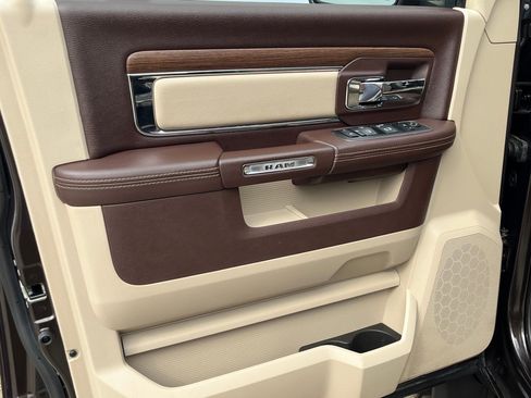 Used 2016 RAM 1500 Laramie w/ Convenience Group image 12