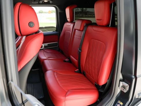 Used 2023 Mercedes-Benz G 550 image 33