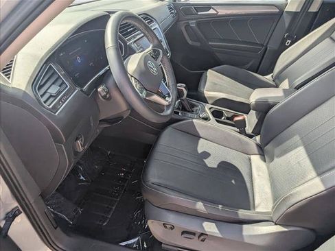 Used 2022 Volkswagen Tiguan SE AWD/4WD image 14