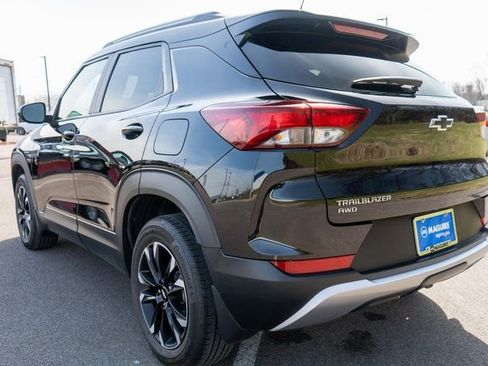 Used 2023 Chevrolet TrailBlazer LT w/ Convenience Package image 8