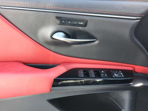 Used 2022 Lexus ES 350 F Sport image 41